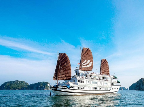 <b>德天跨国瀑布•通灵峡谷•北海银滩•涠洲岛•越南下龙湾•吉婆岛•首都河内8天7晚游</b>