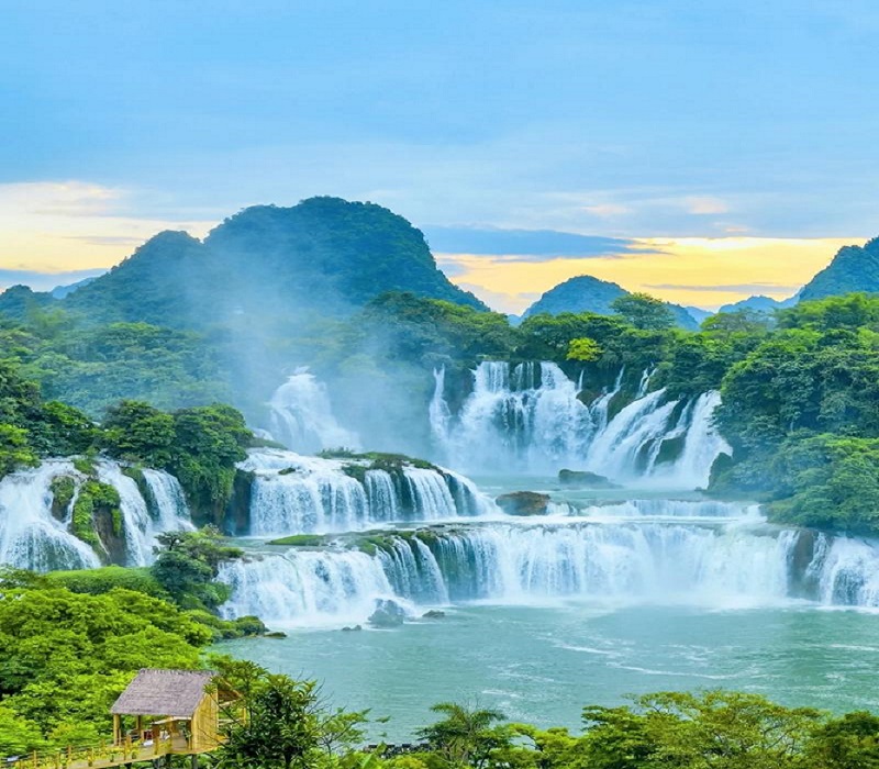 【广西好评全景10天游】桂林象鼻山•漓江阳朔•世外桃源•